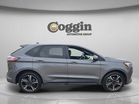 Used 2024 Ford Edge ST w/ Cold Weather Package image 4