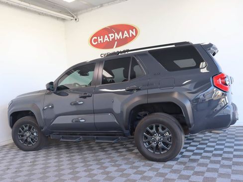 Used 2025 Toyota 4Runner SR5 AWD/4WD image 3