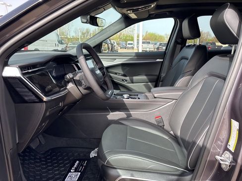 New 2025 Jeep Wagoneer S Limited image 18