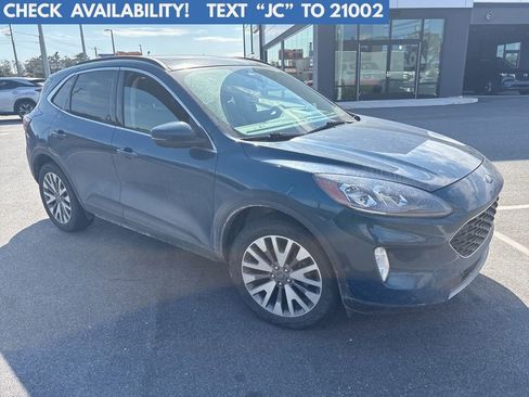 Used 2020 Ford Escape Titanium image 1
