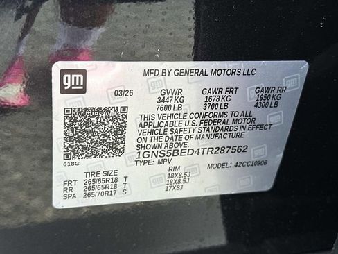 New 2026 Chevrolet Suburban LS image 18