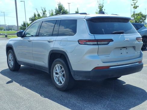 Used 2023 Jeep Grand Cherokee L Laredo w/ Luxury Tech Group I AWD/4WD image 5