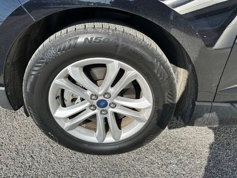 Used 2020 Ford Edge SEL AWD/4WD image 3