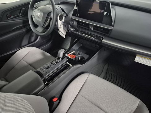 New 2026 Toyota Prius AWD image 36