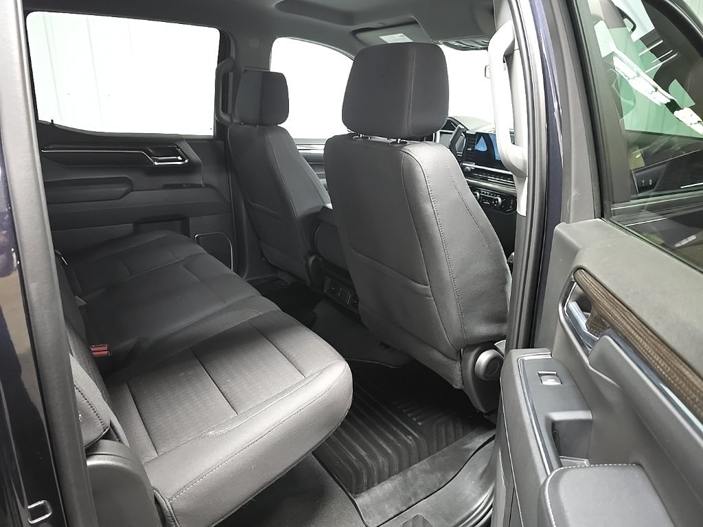 Used 2023 Chevrolet Silverado 1500 RST AWD/4WD image 17