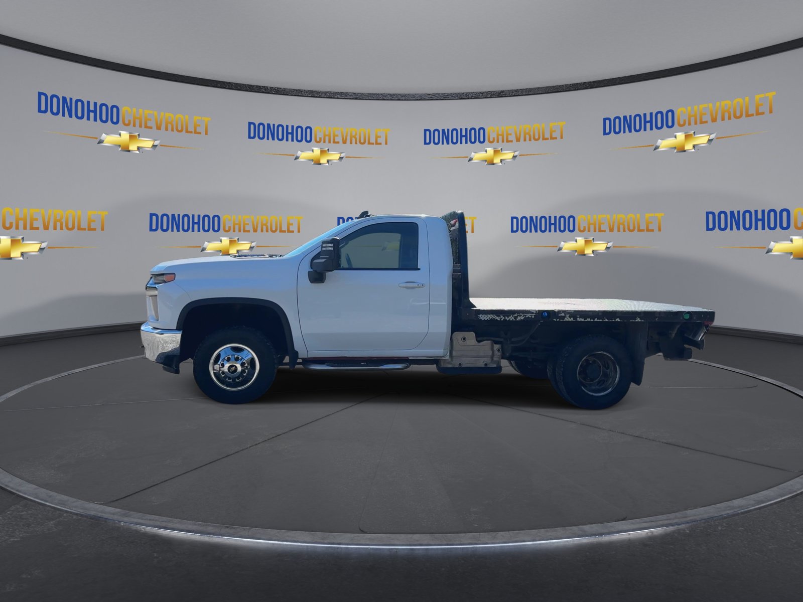 Used 2021 Chevrolet Silverado 3500 LT w/ Convenience Package AWD/4WD image 4