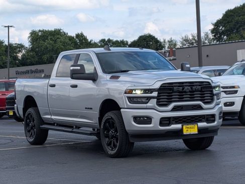 Used 2026 RAM 2500 Big Horn AWD/4WD image 1