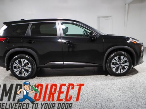 Used 2023 Nissan Rogue SV FWD image 6