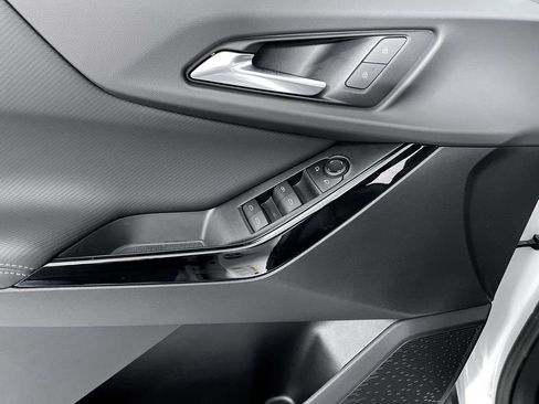 New 2026 Chevrolet Equinox LT image 22