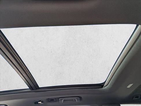 New 2026 Volvo XC90 T8 Ultra w/ Protection Package Premier image 18