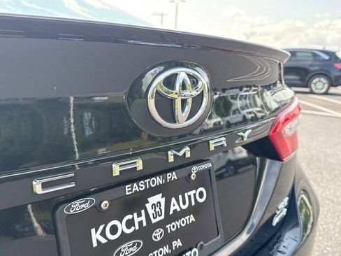 Used 2020 Toyota Camry SE AWD/4WD image 17