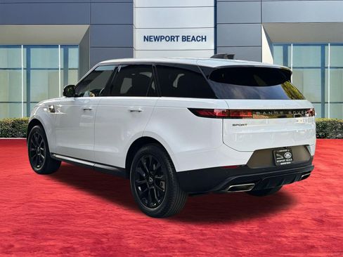 Used 2024 Land Rover Range Rover Sport SE AWD/4WD image 3