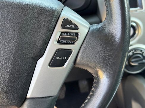 Used 2017 Nissan Titan SL AWD/4WD image 19