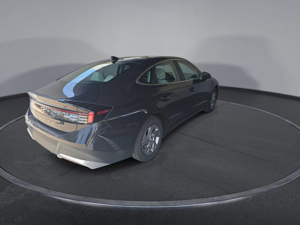 New 2026 Hyundai Sonata SE FWD image 8