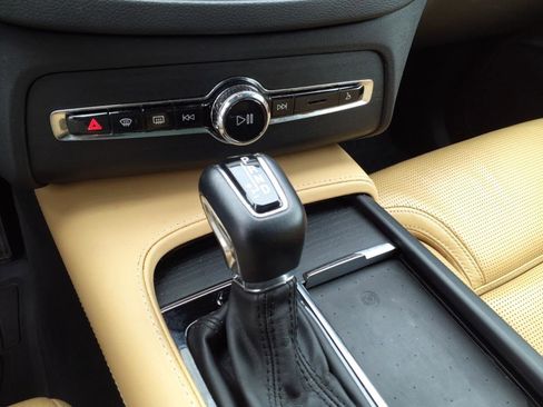 Certified 2022 Volvo XC90 T6 Inscription w/ Advanced Package image 25