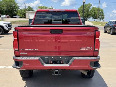 Certified 2025 Chevrolet Silverado 2500 High Country w/ Technology Package AWD/4WD image 7
