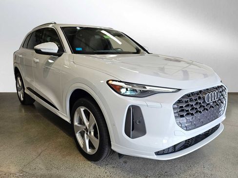 New 2025 Audi Q5 Premium Plus image 1