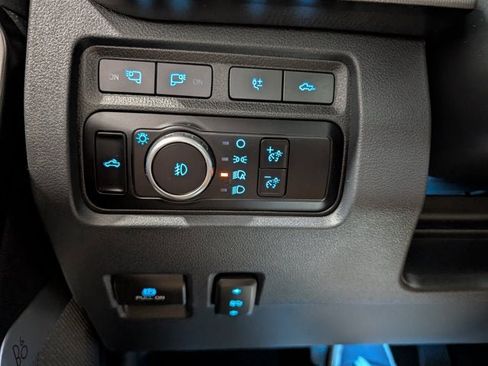 Used 2023 Ford F350 Platinum w/ Tremor Off-Road Package AWD/4WD image 22