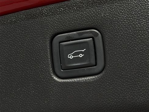 Certified 2023 Chevrolet Blazer LT w/ Convenience Package image 29