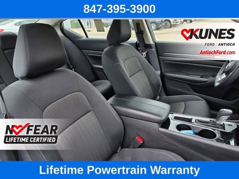 Used 2024 Nissan Altima 2.5 SV image 32