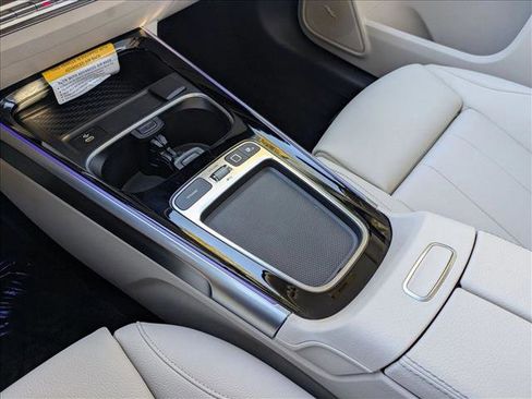 Certified 2025 Mercedes-Benz GLB 250 4MATIC image 12