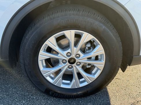 Certified 2025 Ford Escape Active w/ Cold Weather Package image 9