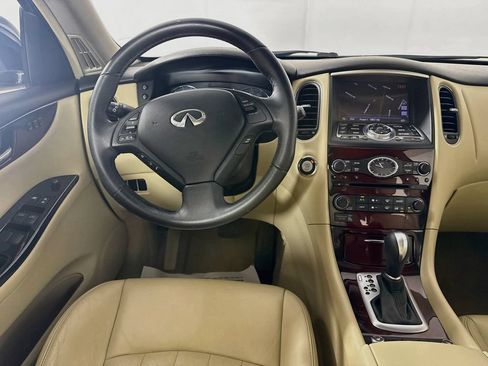 Used 2017 INFINITI QX50 2WD w/ Premium Plus Package image 28