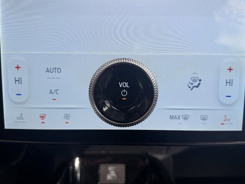 Used 2021 Ford Mustang Mach-E Premium image 29