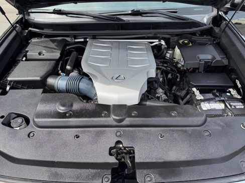 Used 2020 Lexus GX 460 Premium w/ Premium Package image 30