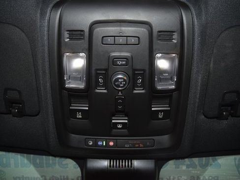 Used 2024 Chevrolet Suburban High Country image 52