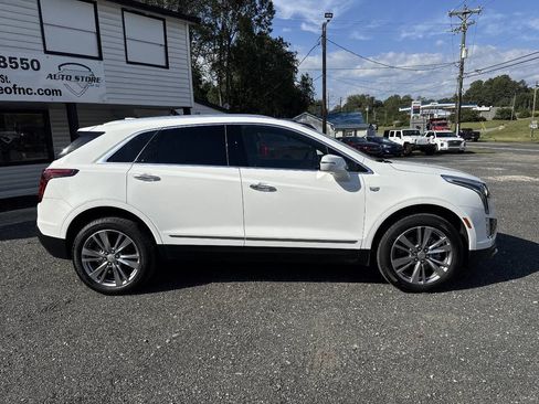 Used 2025 Cadillac XT5 Premium Luxury image 3