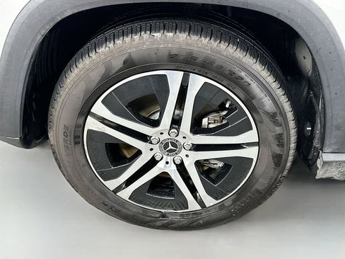 Used 2020 Mercedes-Benz GLS 450 4MATIC image 32