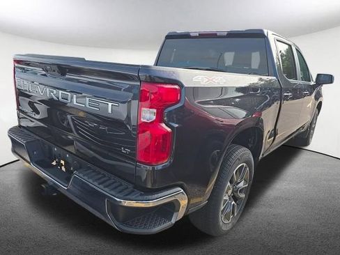 Used 2023 Chevrolet Silverado 1500 LT AWD/4WD image 2