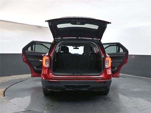 Used 2021 Ford Explorer XLT w/ Class III Trailer Tow Package image 39