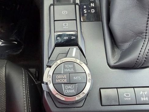 Certified 2025 Toyota 4Runner TRD Off-Road Premium AWD/4WD image 29