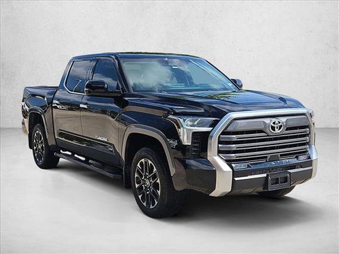 Used 2024 Toyota Tundra Limited w/ Power Package AWD/4WD image 3