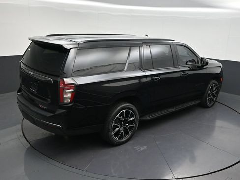 Used 2021 Chevrolet Suburban RST w/ Rear Media and Nav Package RWD image 20