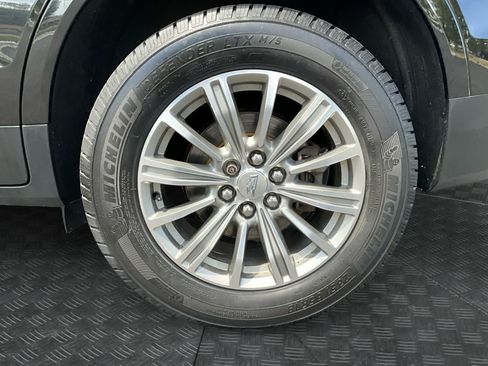 Used 2019 Cadillac XT5 Luxury FWD image 9