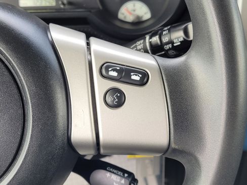 Used 2013 Toyota FJ Cruiser 4WD w/ Convenience Pkg image 13