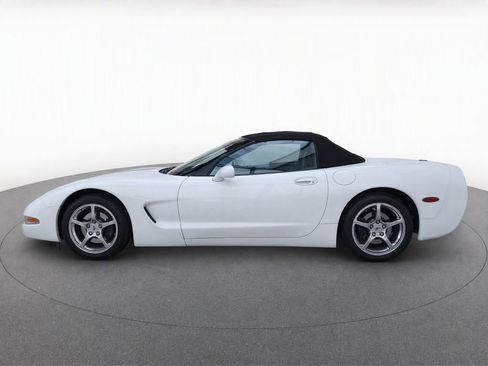 Used 1998 Chevrolet Corvette Convertible RWD image 7