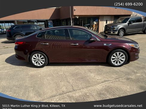 Used 2017 Kia Optima EX FWD image 4