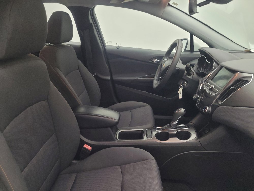 Used 2019 Chevrolet Cruze LS w/ LS Convenience Package FWD image 21