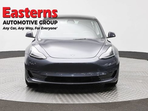 Used 2023 Tesla Model 3 Standard Range RWD image 2