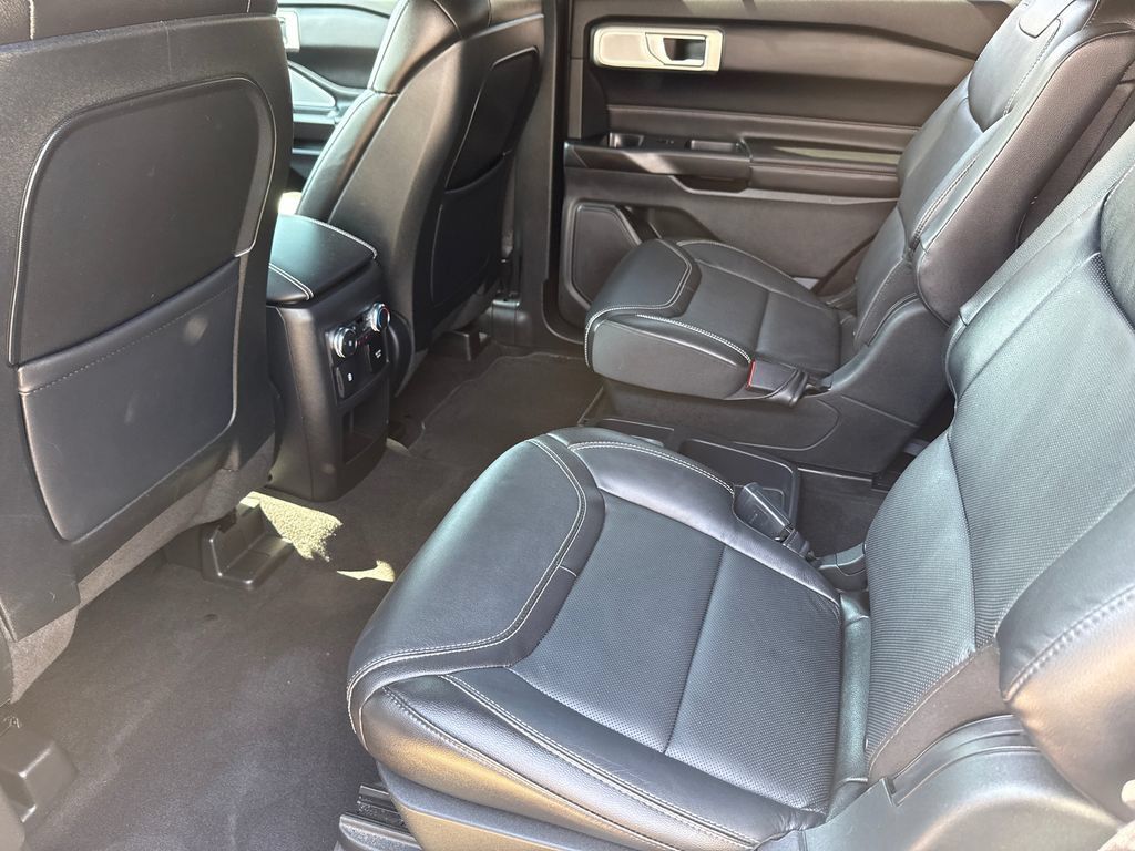 Used 2020 Ford Explorer ST w/ Premium Technology Package AWD/4WD image 16