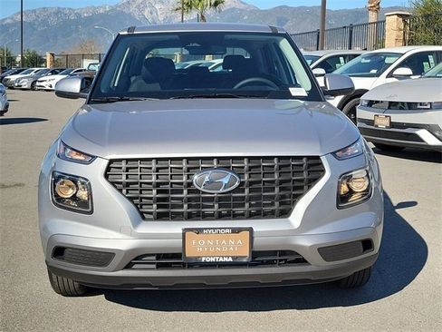 New 2026 Hyundai Venue SE image 24