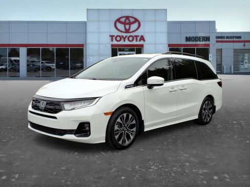 Used 2025 Honda Odyssey Elite image 1
