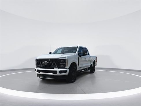 New 2026 Ford F250 XLT w/ XLT Premium Package image 3