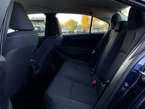 Used 2025 Toyota Corolla LE image 11