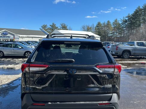 Used 2023 Toyota RAV4 AWD Hybrid image 6