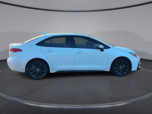 Certified 2025 Toyota Corolla SE FWD image 9